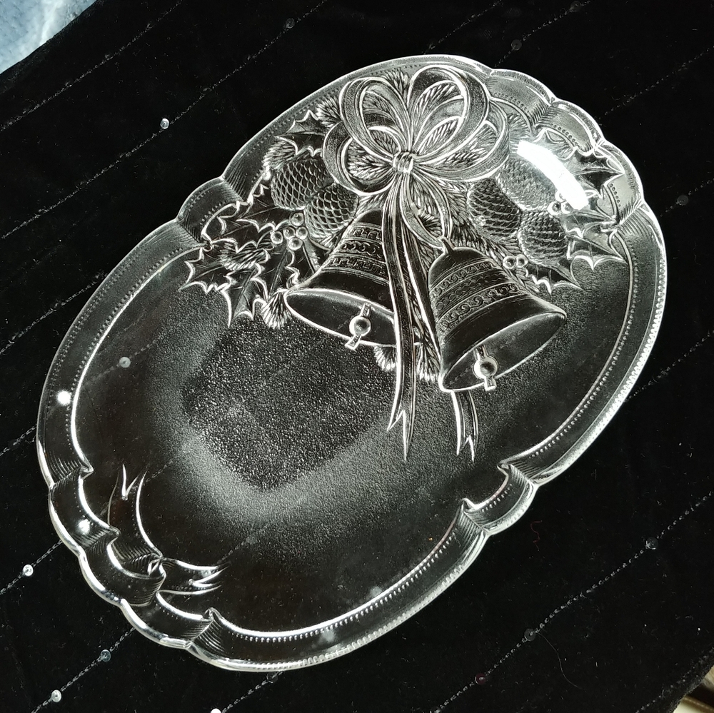 🎄Mikasa Holiday Bells Crystal Oblong Plate Candy Hors d'oeuvres Christmas Dish